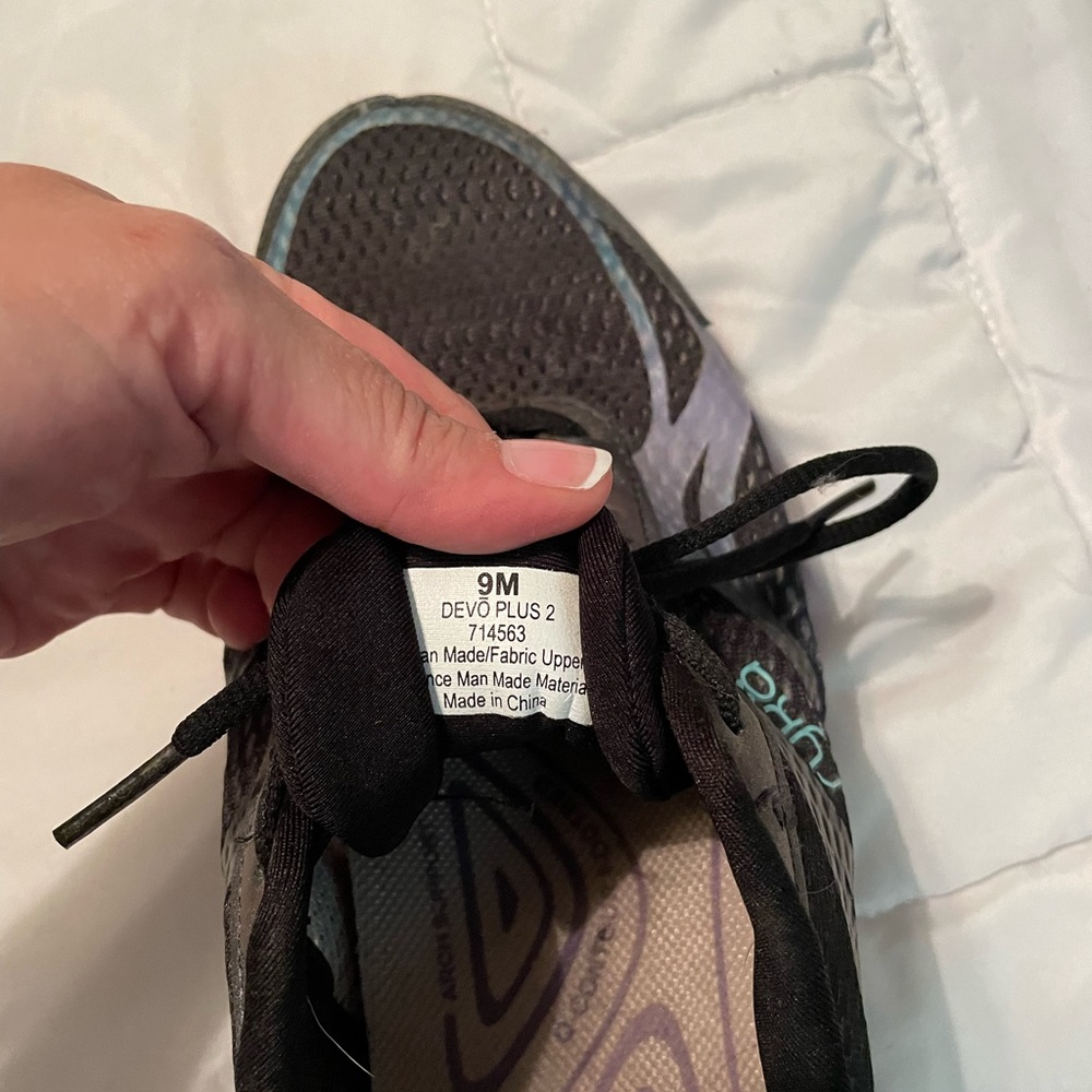 Womens sneakers - Picture 1 of 3